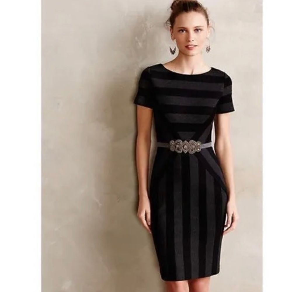 Maeve Anthropologie GEOPLANE Black & Gray Stripe Ponte Back Zip Dress sz 6 NWT